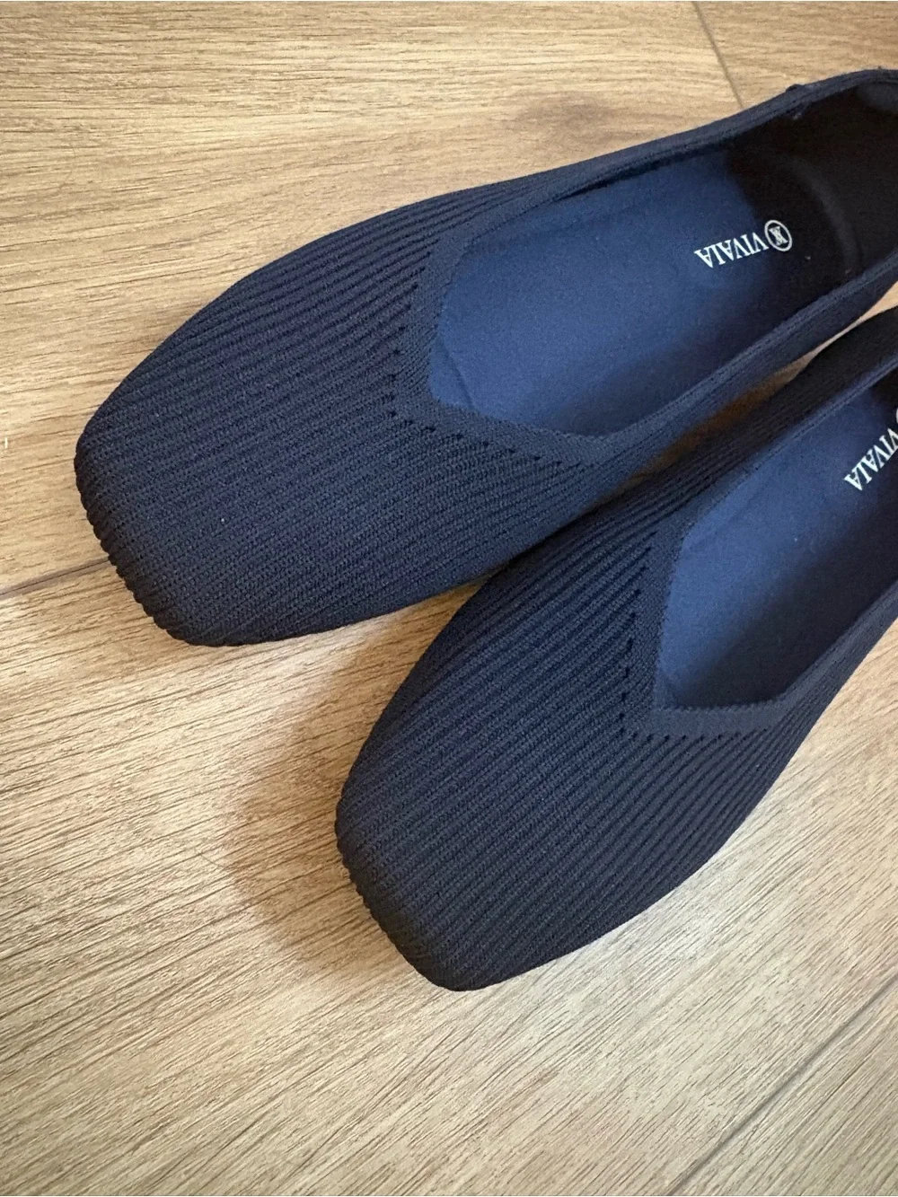 NWOB Vivaia Women's Navy Blue Margot 2.0 Square-toe V-Cut Flats Size EU 40.5 US9